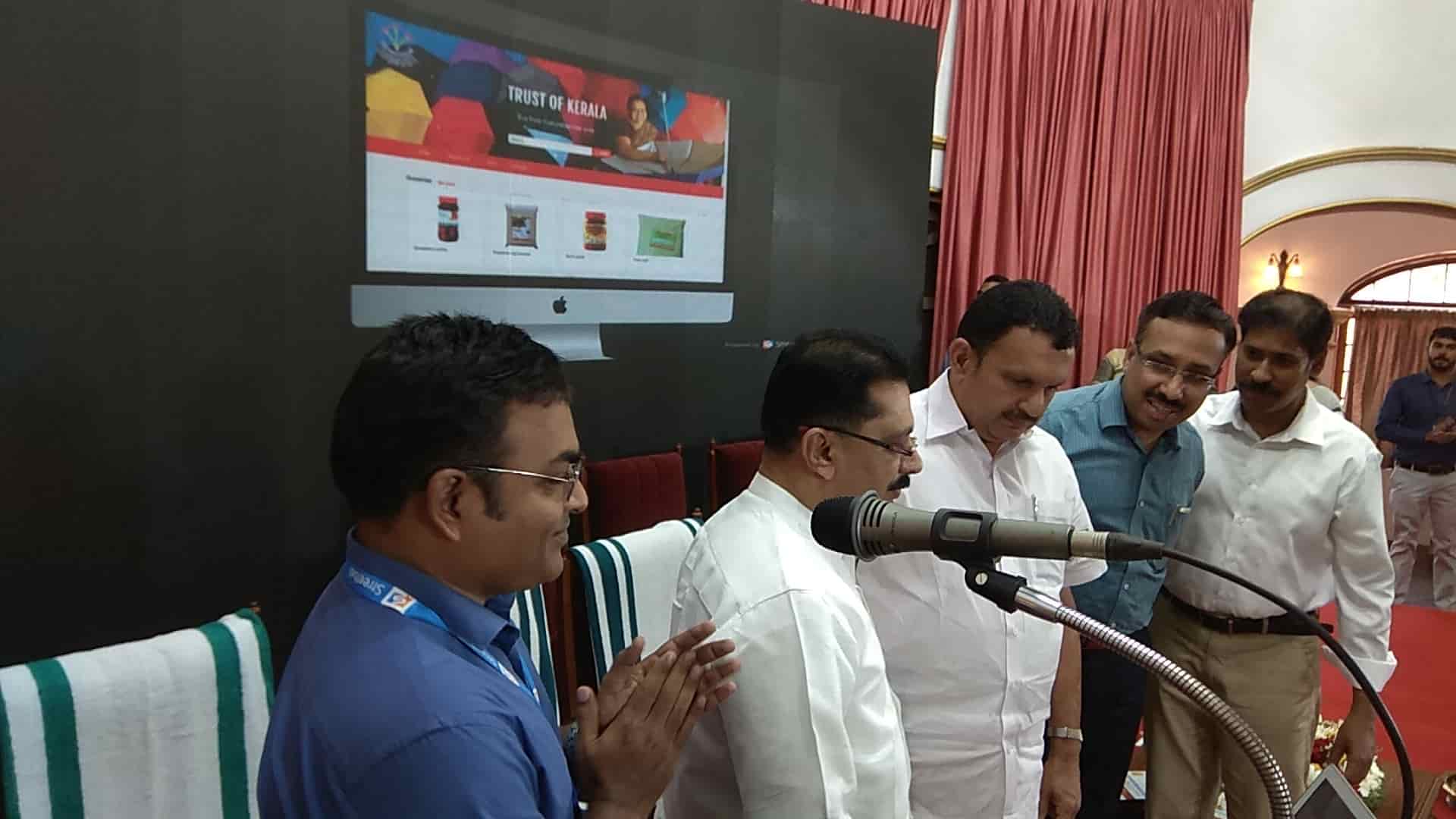 KT jaleel inaugurating Kudumbashree ecommerce website